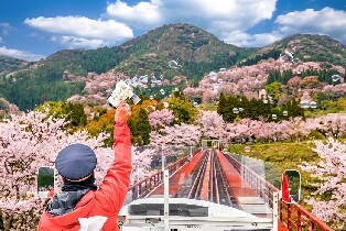 【福岡出發】高千穗小火車&高千穗峽&天安河原一日遊（中英文導遊）