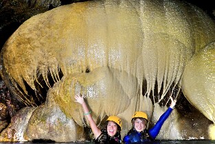沖繩宮古島洞穴探險&海上皮划艇半日遊