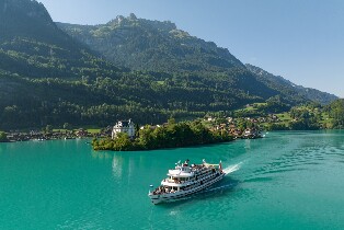 因特拉肯布里恩茨湖遊船