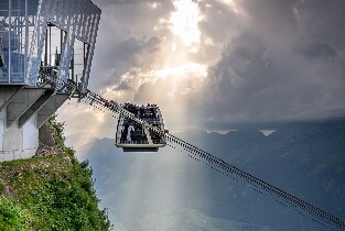 瑞士石丹峯敞篷纜車票