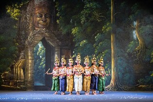 柬埔寨暹粒自助晚餐&仙女舞表演（免費飯店接送）