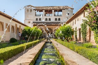 阿爾罕布拉宮 & 赫內拉利費宮 & 納斯瑞德宮導覽之旅