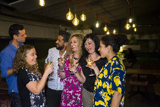 塞維亞葡萄酒 & 美味小吃體驗