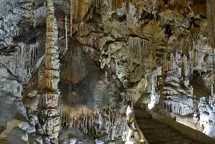 坎帕內特洞穴門票