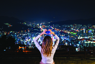釜山夜景與傳統美食市場一日遊