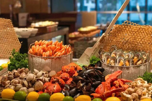 廣州天河希爾頓酒店（海鮮&特色美食暢吃自助）