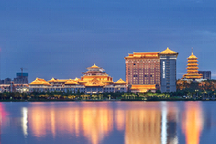 廈門集美湖豪生大酒店親子房（2大2小早餐+2張蟲返地球博物館門票）