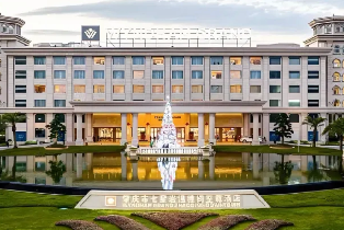 肇慶七星巖溫德姆至尊酒店高級園景房（含雙人自助早+晚+戶外礦泉+兒童戲水池+室內恒溫泳池）