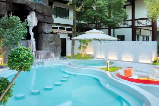 TELLUS特瀾斯溫泉酒店(青城山店)問道房（2大1小精致早餐+2大1小網紅露天湯泉+Minibar首輪免費）