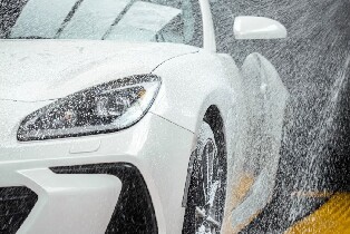 匠心精修坊汽車養護中心（標準洗車+室內霧化消毒）