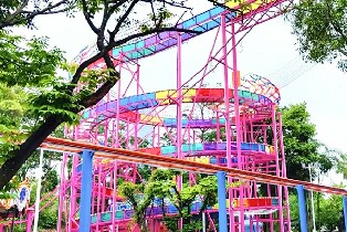 南湖歡樂世界遊樂園-彩虹玻璃水滑道（水滑道親子票+雙人票）