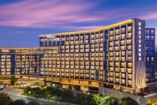 紹興蘇寧希爾頓酒店及公寓（行政禮遇下午茶+歡樂時光）