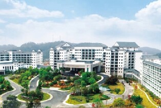 河源萬綠湖美思威爾頓酒店主樓豪華房（2大1小早餐+晚餐+養生湯泉+兒童樂園+健身房+游泳池）