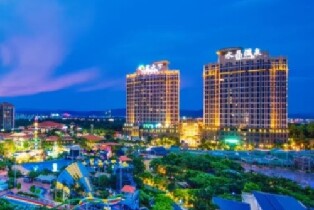 河源客天下温德姆花園/國際酒店兩房一廳豪華套房（含四人早餐+無限次温泉+客家小鎮打卡）