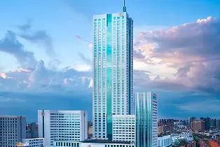 東莞 | 廣東嘉華大酒店（自助早餐+海鮮自助晚餐+室內室外空中泳池+周邊景點打卡）
