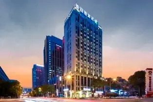 Chengdu Junting Hotel / Qiliya (2 Adult Tickets to Chengdu Wuhou Shrine + Hotel Breakfast for Two)
