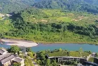 峨眉山繞佛閣 靈巖疊翠休閒大牀房/清音曉雨度假雙牀房（1晚住宿+圍棋對弈+大廳書吧+免費停車）