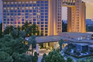 Dongguan Songshan Lake Emperor Garden Hotel Deluxe Garden View Room (Double Buffet Breakfast + Seafood Buffet Dinner + Rooftop Pool + Kids' Playground)