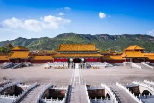 Hengdian World Studios Theme Hotel (Choose 1 of 4, includes 5 major attractions, 2 adults + 1 child, 2-day unlimited admission pass + Dream Valley Express Pass option)