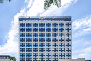 Crowne Plaza Chengdu Parkview Superior Room (1 Room 1 Night + Breakfast for 2 Adults and 1 Child + Family Activities)