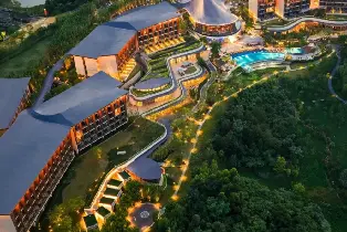 Club Med Joyview Heilongtan Resort, Deluxe Room (1 Night incl. Breakfast + Set Hotpot for 2 Adults & 1 Child + Mini Water Park + Deerfield Wonderland + Resort Signature Activities)