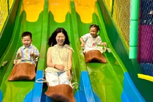 蔚藍歡樂世界 1大1小親子票（DT樂園+沙灘 一票通玩）