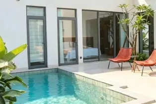 Kaiping Hainong Island Hotel - 2-Bedroom Private Hot Spring Courtyard Villa (Includes Breakfast for 4 + Thai Set Dinner + 2 Welcome Drinks; Optional Upgrade to 2-Bedroom Pool Villa)