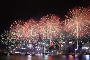 「農曆新年煙花」香港維港遊天星小轮畅游维多利亚港