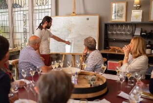 香檳之家 & 葡萄種植園一日遊（含傳統午餐）