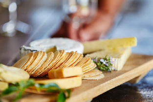天鵝谷酒莊巡禮與遊船一日遊
