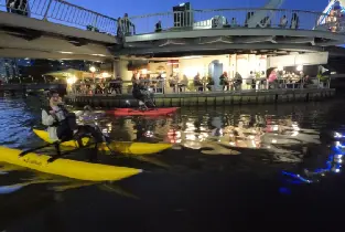 新南威爾士州 | 亞拉河黃昏水上自行車體驗
