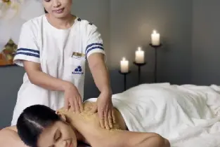 曼谷暹羅廣場1號的Let's Relax Spa