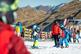 2026.6.13-10.4皇冠峰滑雪場進階滑雪課程