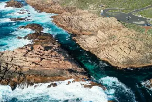 Busselton Jetty & Mammoth Cave Small Group Day Tour